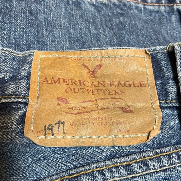 American Eagle low rise boot cut jeans - Picture 15 of 15